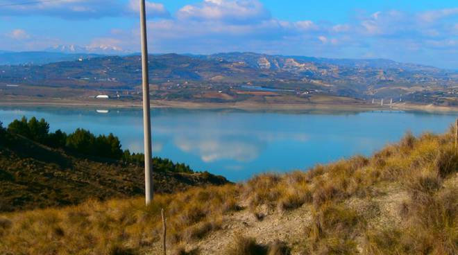 Scorcio della diga di Montecotugno