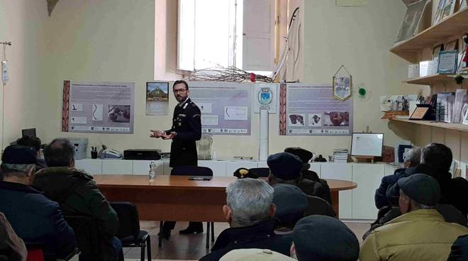 Carabinieri spiegano come difendersi dalle truffe