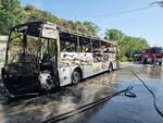 autobus in fiamme